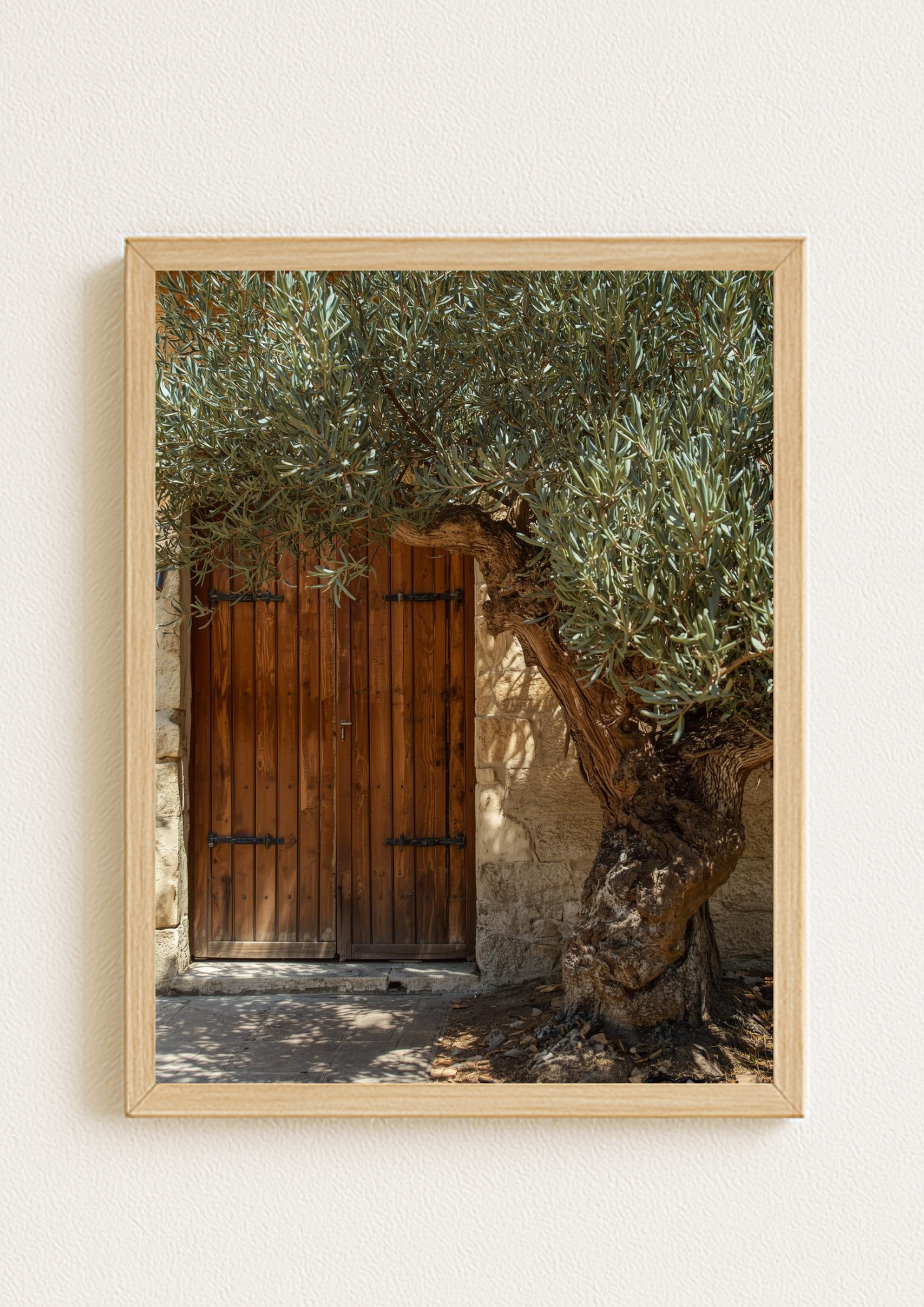 Affiche style provençal – olivier et façade en pierre, décoration salon